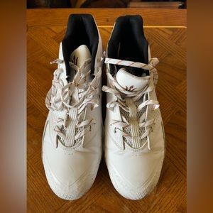 Men’s Adidas White football cleats